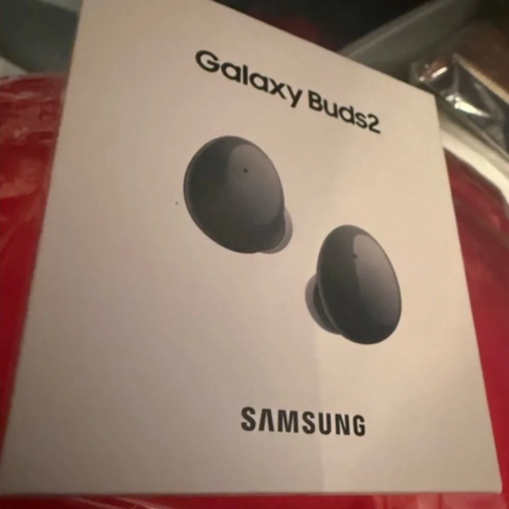 WOW POSHMARK - NWT Samsung Galaxy Buds2